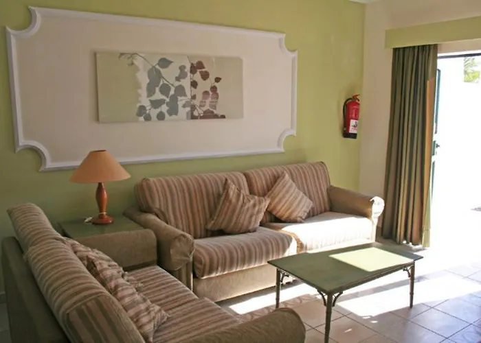 Готель Diamond Club Maritima